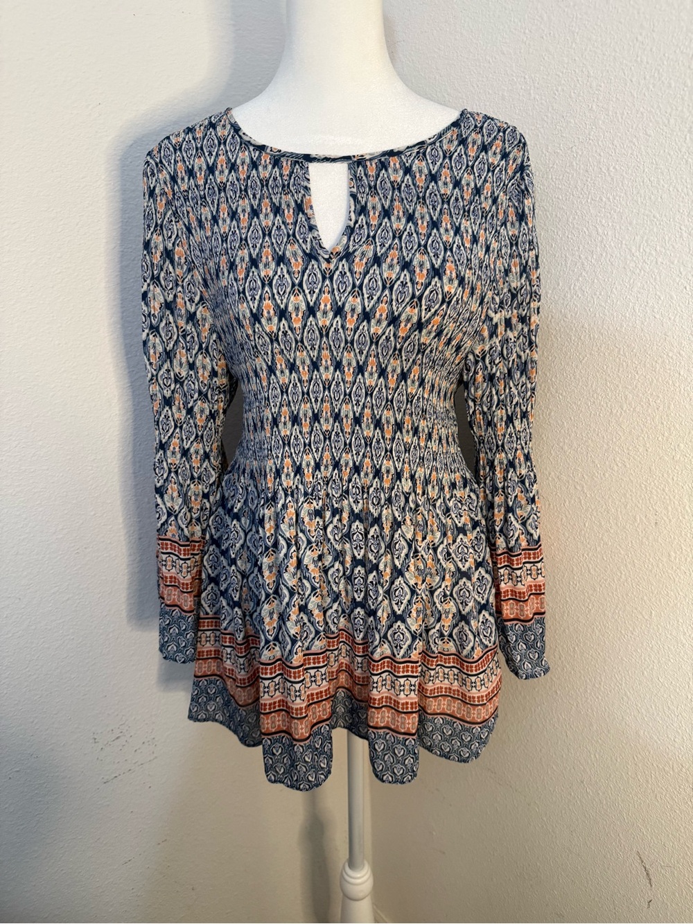 Floral & Ivy Boho Smocked Keyhole Peasant Blouse L - Picture 2 of 8